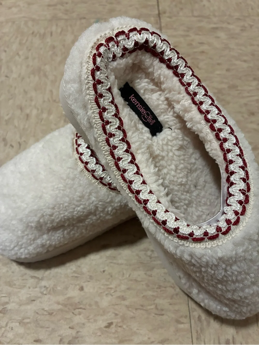 bebe Cream Sherpa Slip-On Slippers with Red Trim